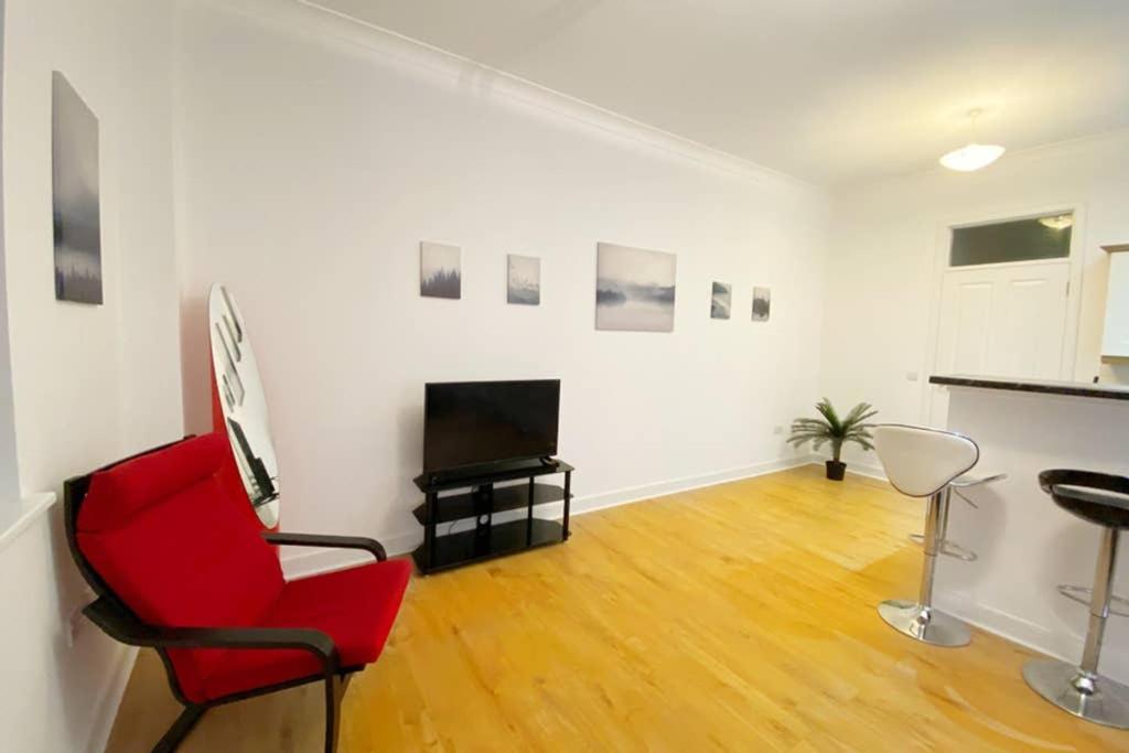 Cozy Nights - Ibrox Street Leilighet Glasgow Eksteriør bilde